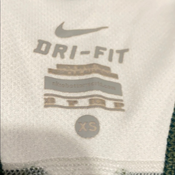 Nike Dri fit tanks - Picture 3 of 10
